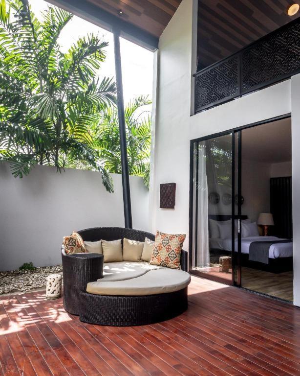 Aster Villa